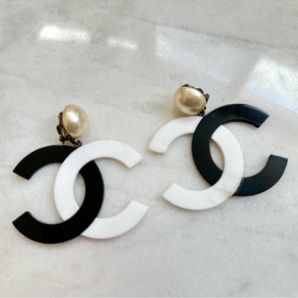 Chanel CC Earrings 1996 P